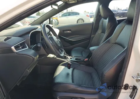 2021 Toyota Corolla Xse z USA, uszkodzony, nr VIN 5YFT4MCE8MP088873